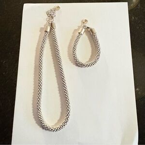 Silver necklace snd bracelet set